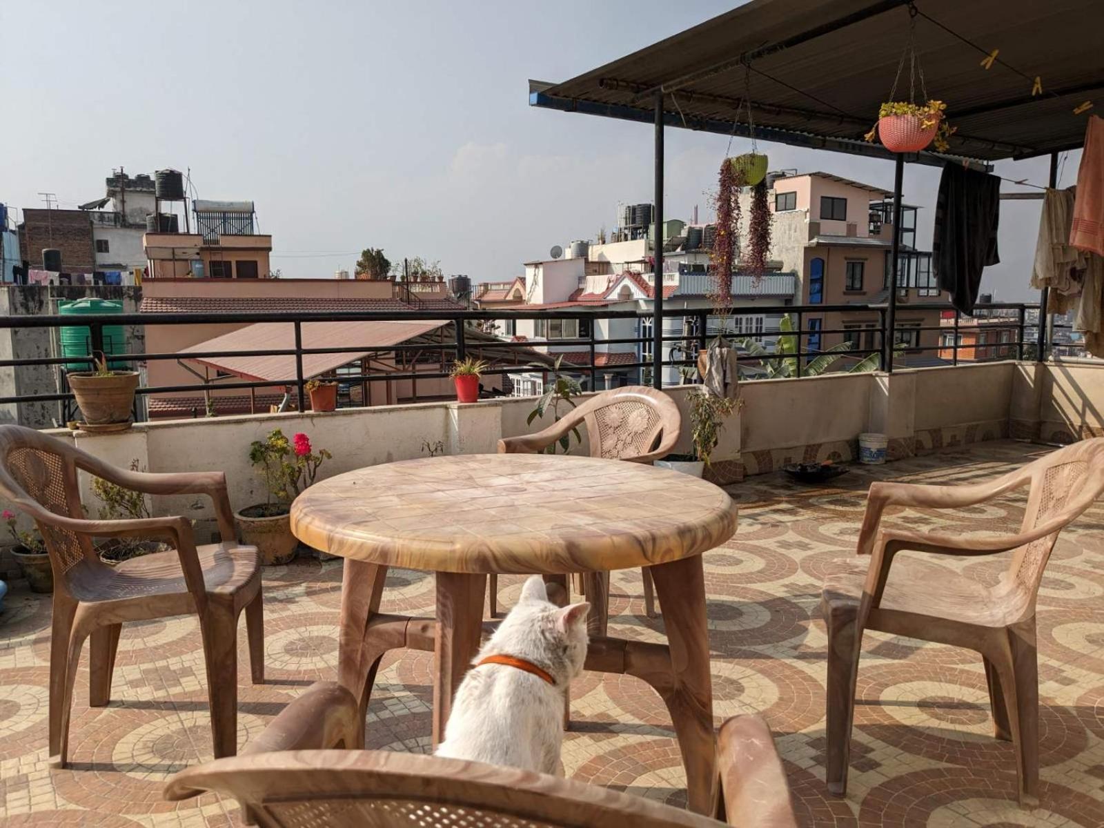 Family Home With Rooftop Access And Mountain View Katmandu Zewnętrze zdjęcie